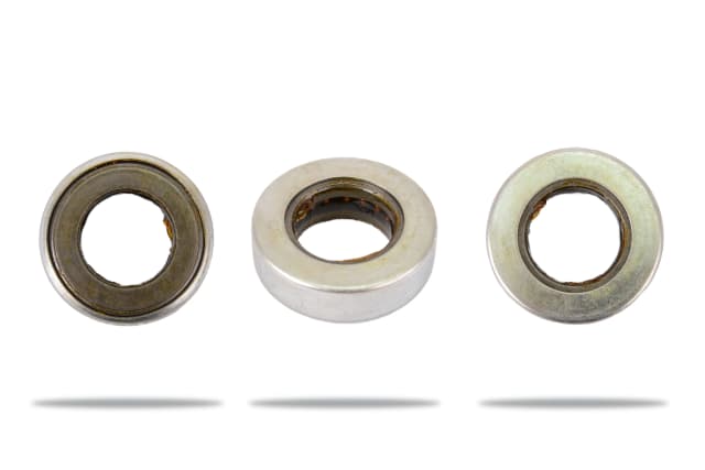 582002 Front Shock Mounts